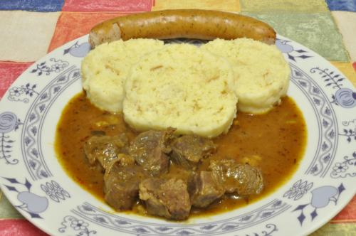 Jak uvařit pražský guláš? Snadné recept, připravený za 45 - 60 minut